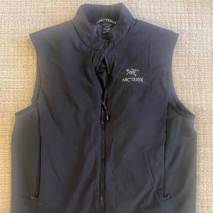 Arc'teryx Men's Atom Vest, Large, Black